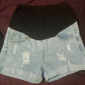 Maternity shorts